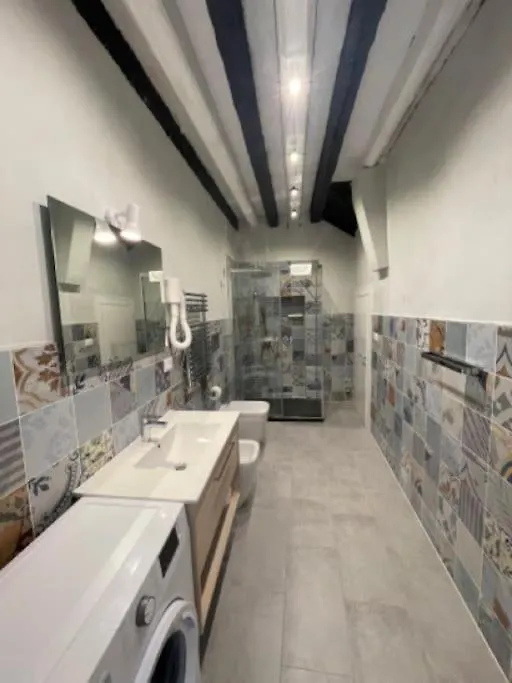 Ca'Antica Sinagoga - Venice Canal Front Apartment Italy