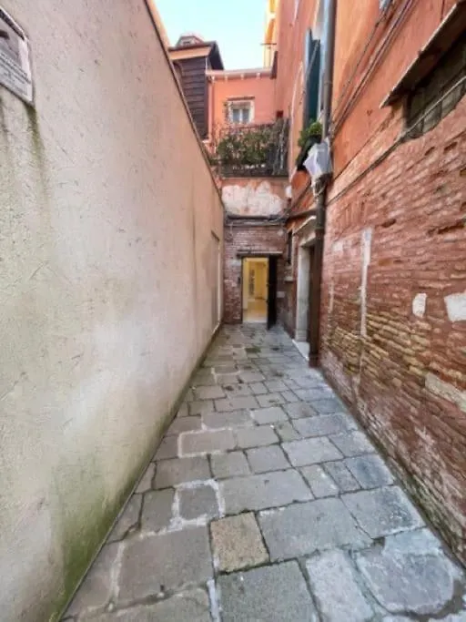 Ca'Antica Sinagoga - Venice Canal Front Apartment